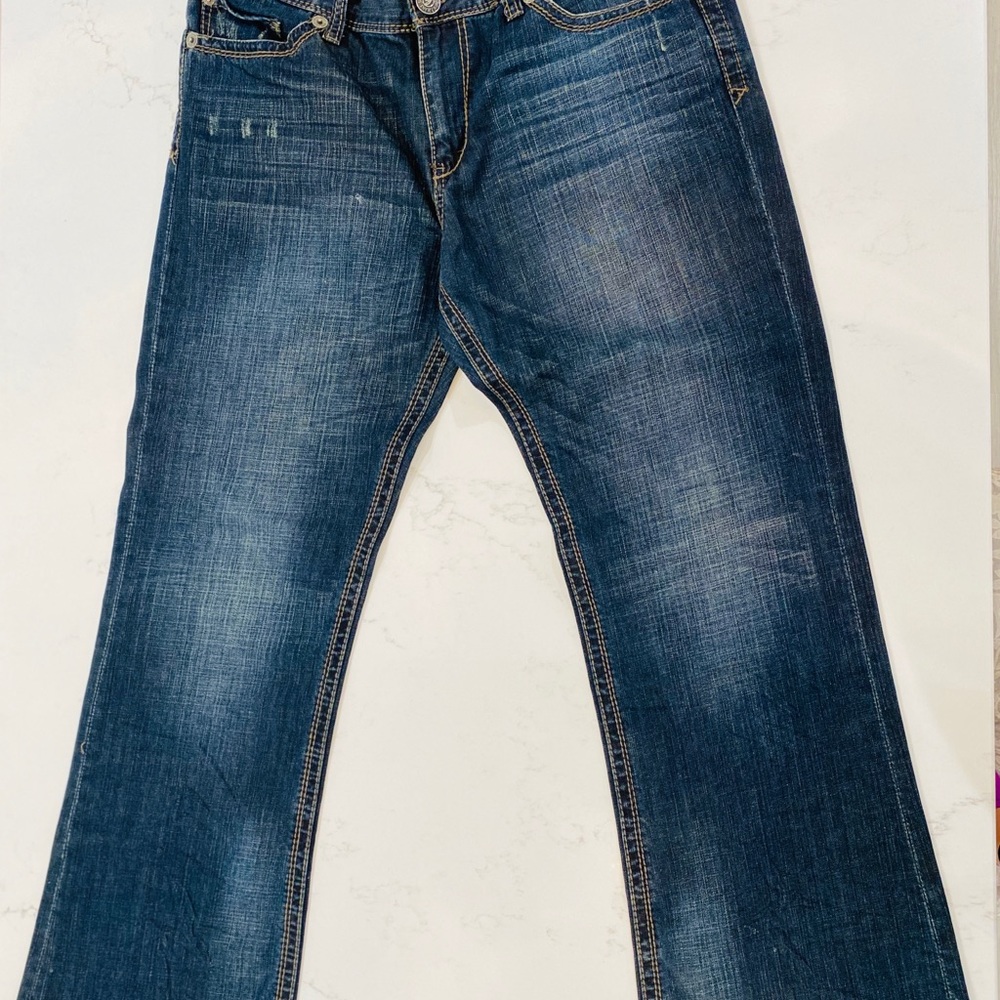 Seven7 - Picture 4 of 5